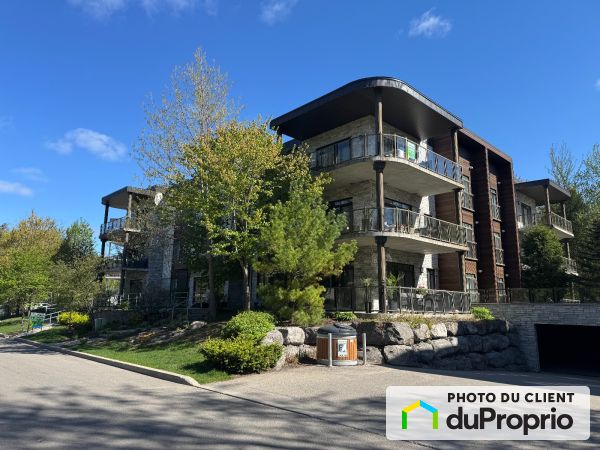 304-12, rue du Nivolet, Blainville à vendre