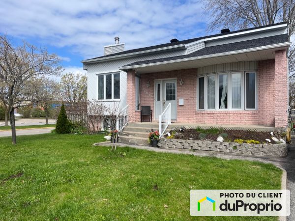 3885, rue du Timonier, Ste-Catherine à vendre