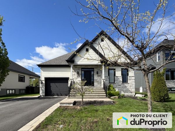 130, rue Bourgeois, St-Mathieu-De-Beloeil à vendre