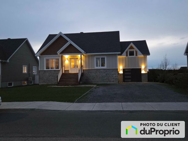 82, rue Agnès Giguère, Rivière-Du-Loup à vendre