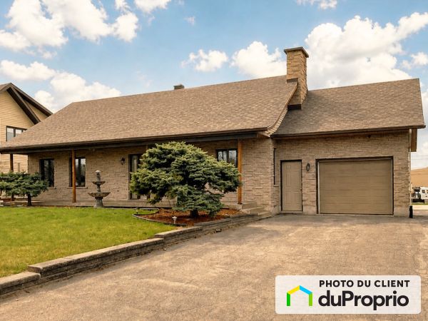 134 route 235, Ange-Gardien-de-Rouville for sale