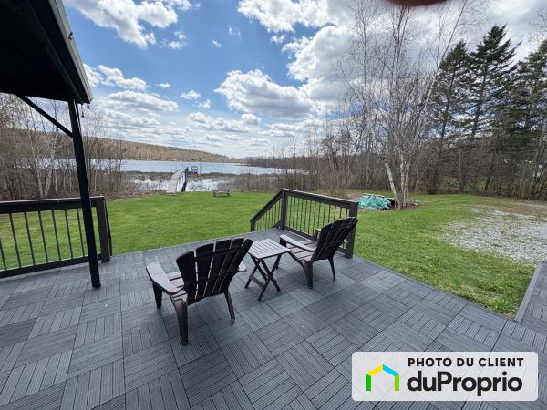 Lake View - 1617 chemin des Chalets Est, St-Pierre-Baptiste for sale