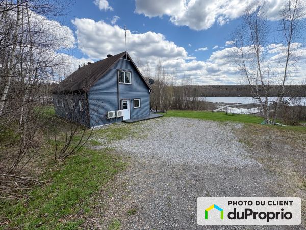 1617 chemin des Chalets Est, St-Pierre-Baptiste for sale