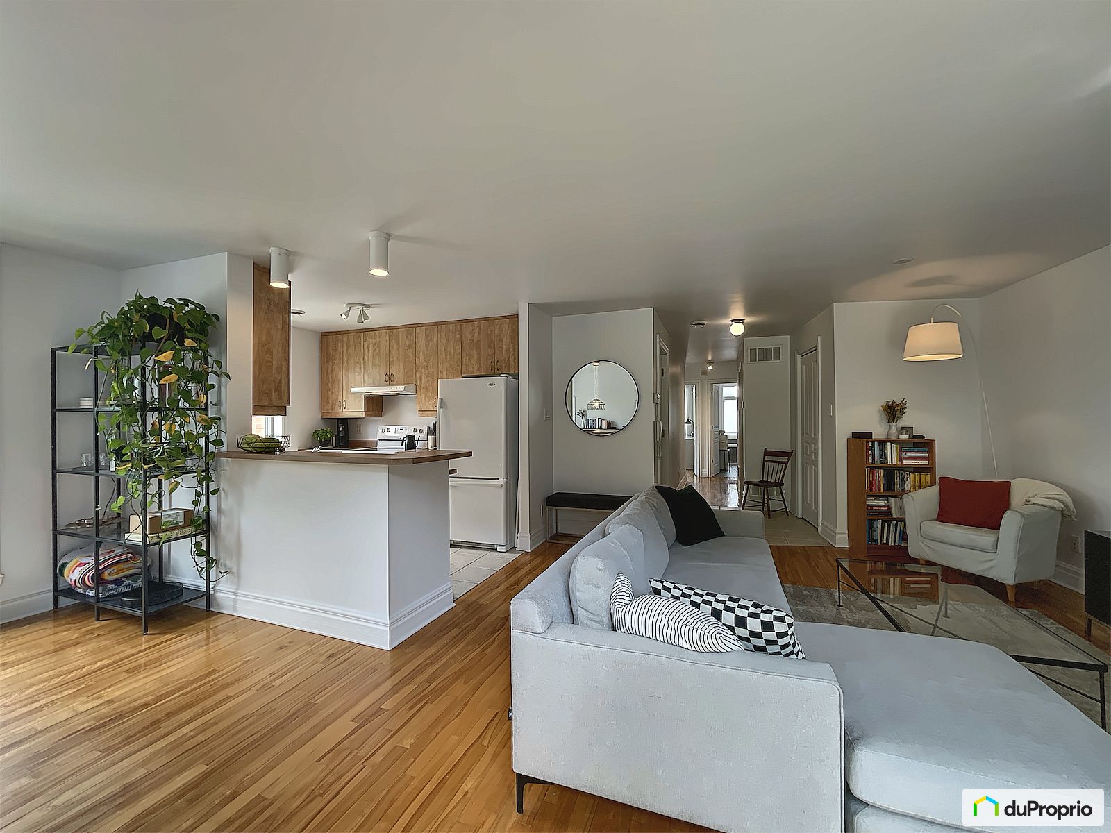 1418 Rue Pauline Julien — photo 3