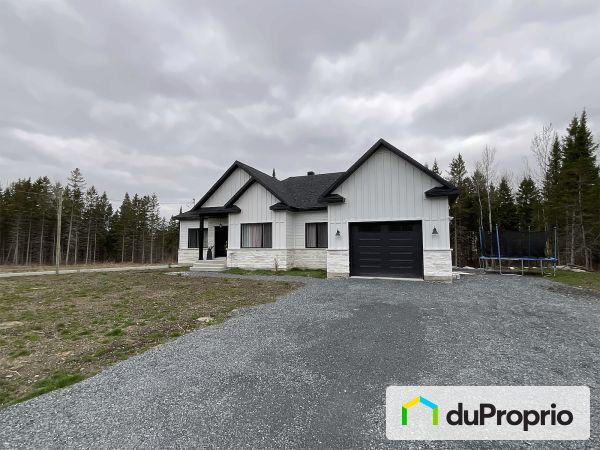 929 rue du Boisé, St-Rene for sale