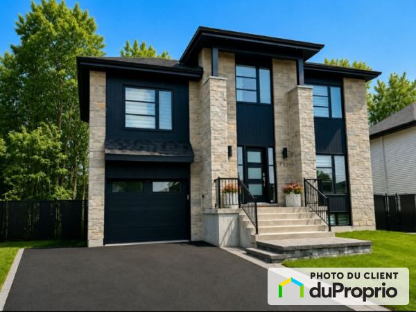 717, rue de Chenonceau, St-Jérôme (Bellefeuille) à vendre