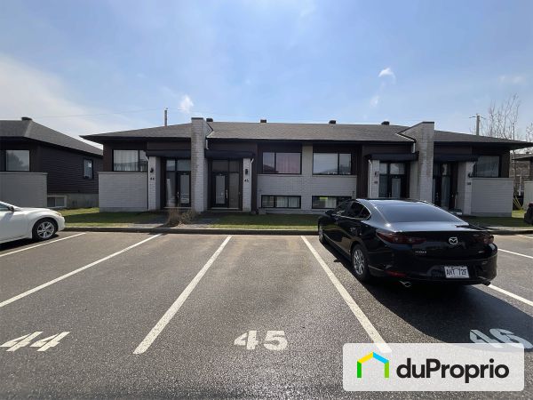 46 rue des Voltigeurs, Pont-Rouge for sale