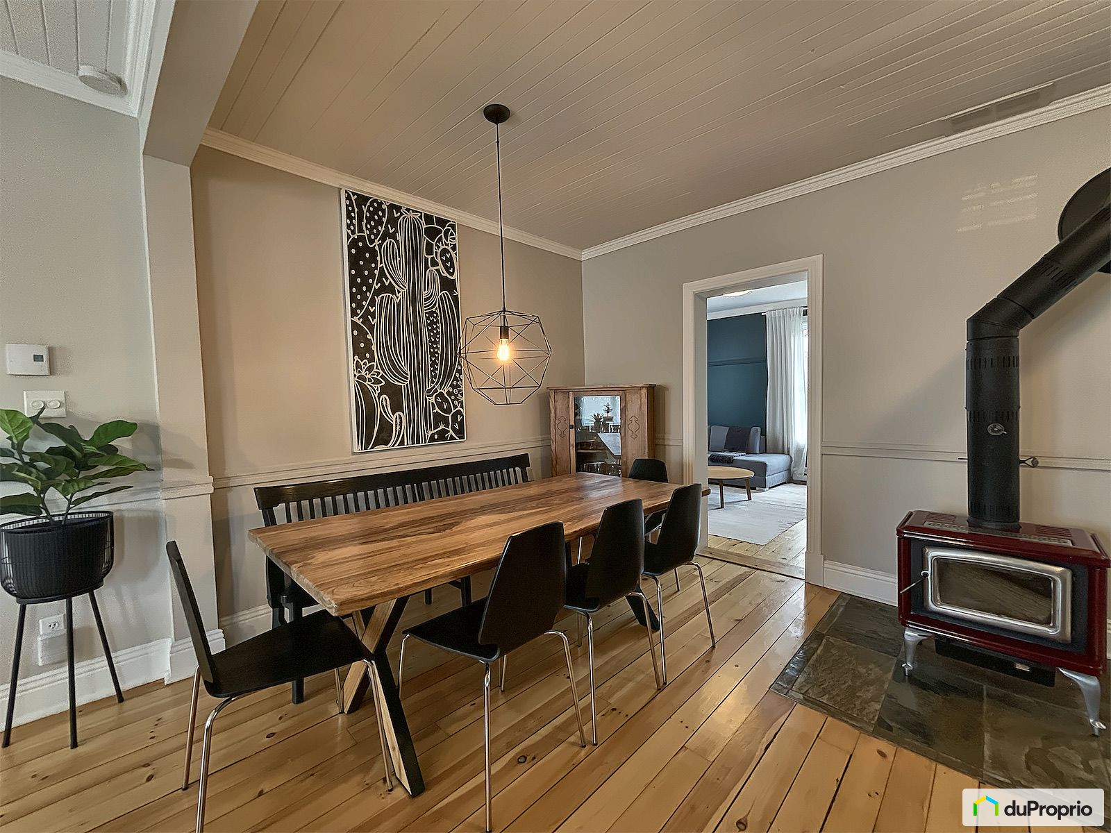 50 Rue Montcalm — photo 2