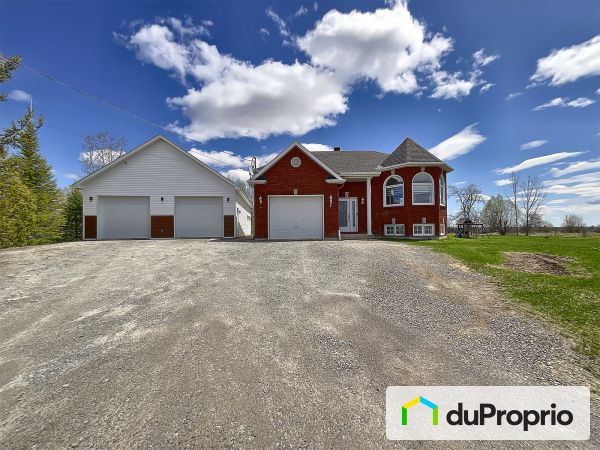 55 chemin des Mélèzes, L'Ange-Gardien-Outaouais for sale