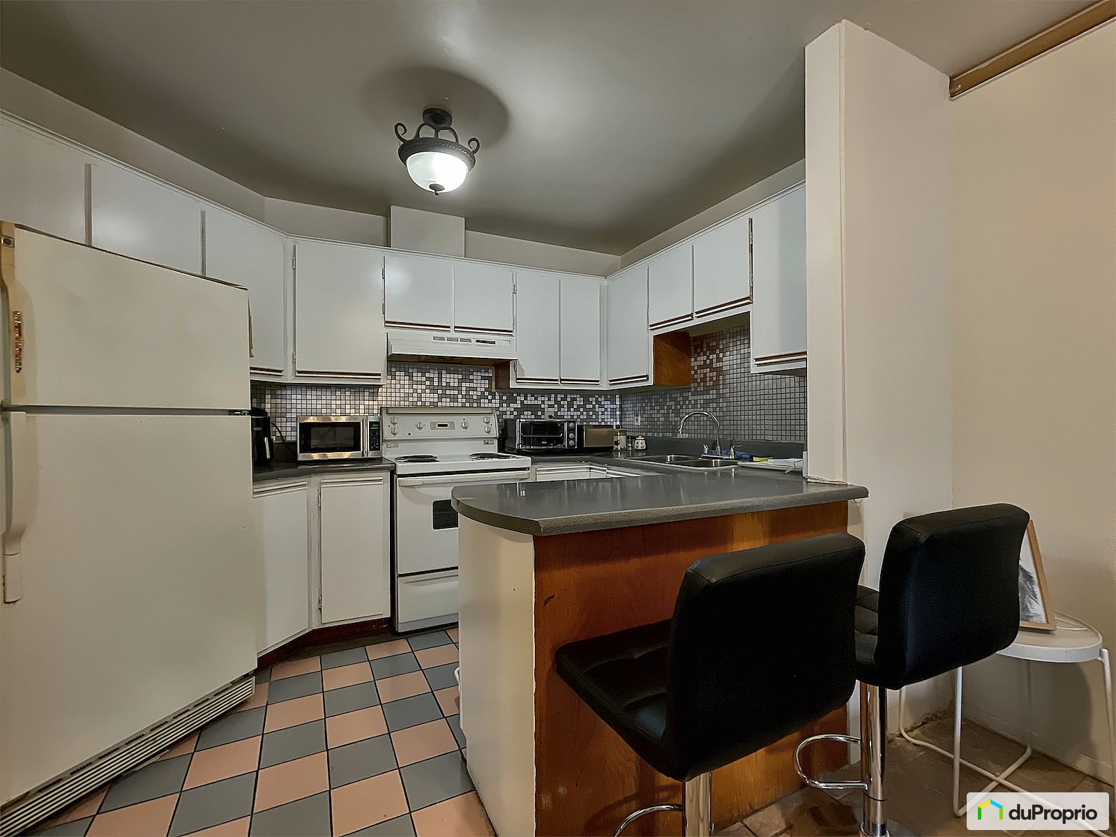 6710 6712 6714 Avenue Papineau — photo 3