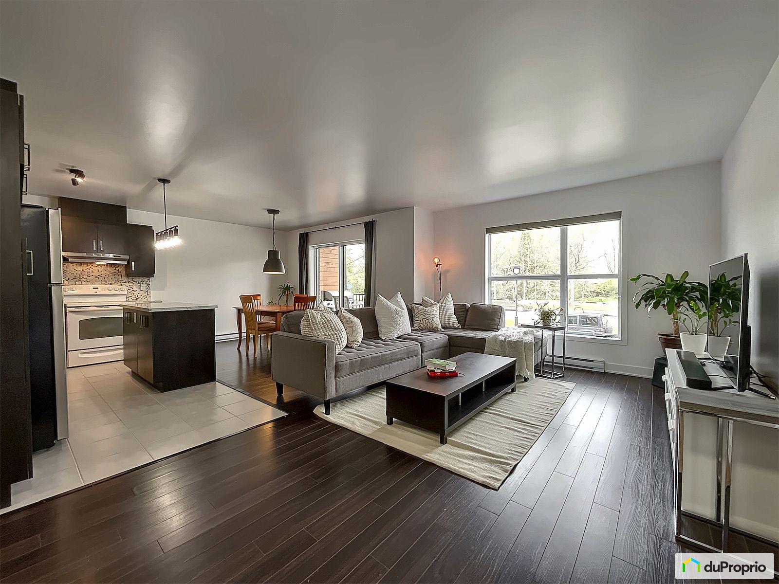 100 16320 Rue Sherbrooke Est — photo 1
