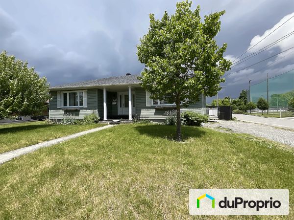 16190, boulevard Laflamme, St-Hyacinthe à vendre