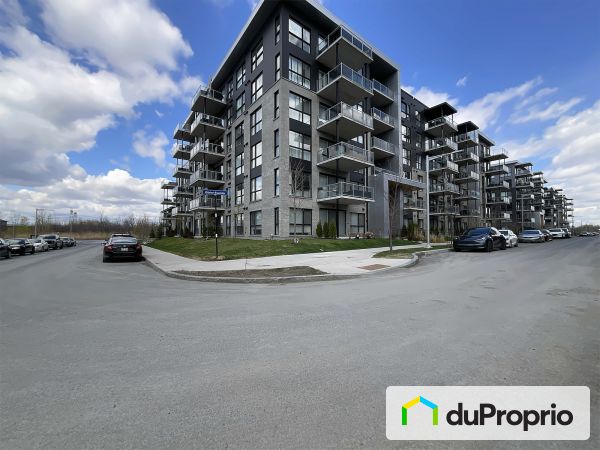 412-4200, rue Olivier-Fournier, Longueuil (St-Hubert) à vendre