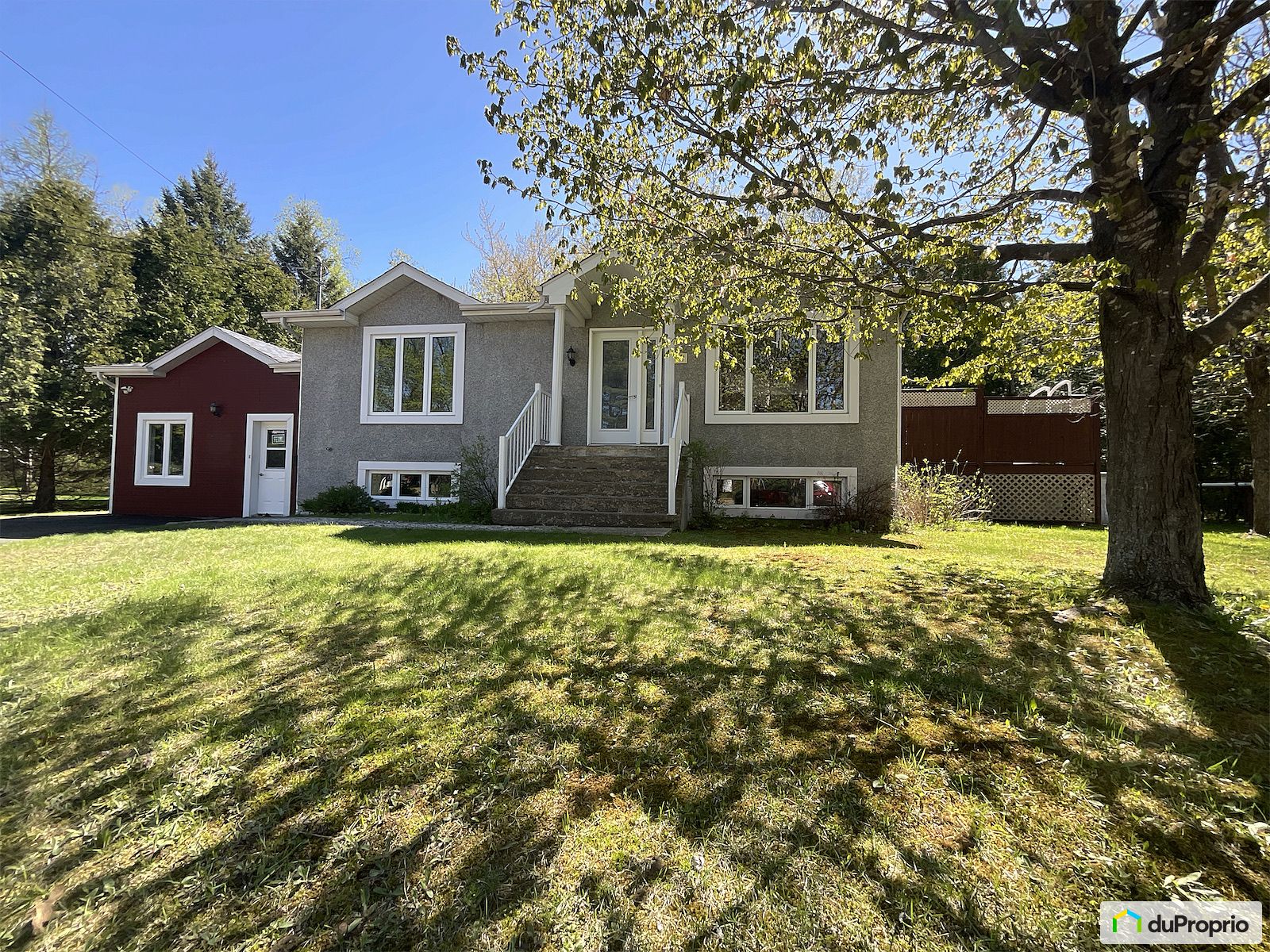 634 Rue Charbonneau — photo 1