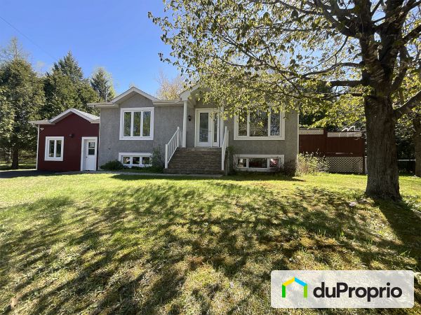 634 rue Charbonneau, Mont-Tremblant (St-Jovite) for sale
