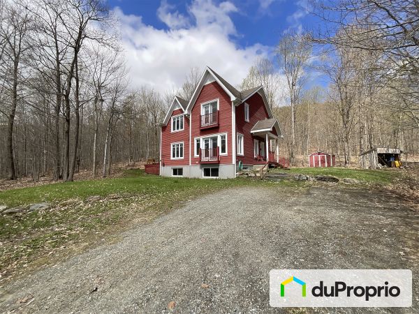 221 rue du Chêne-Rouge, Canton-de-Hatley for sale