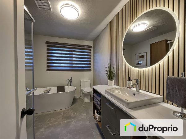 Salle de bain - 370, rue Bowen, Magog à vendre
