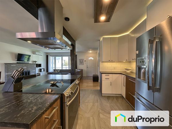 Kitchen - 370 rue Bowen, Magog for sale