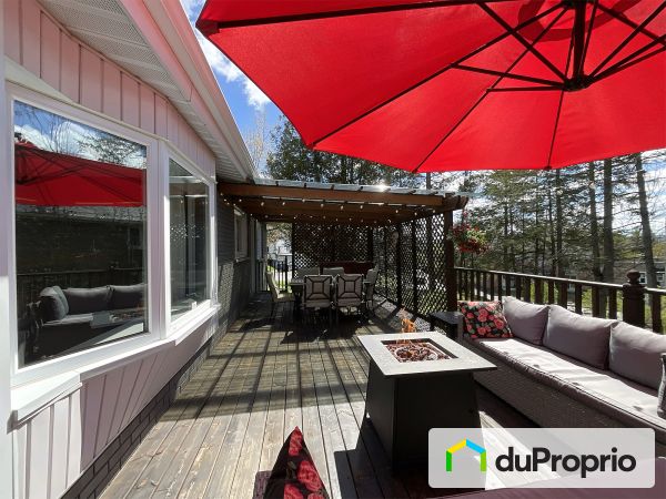 Patio - 370, rue Bowen, Magog à vendre
