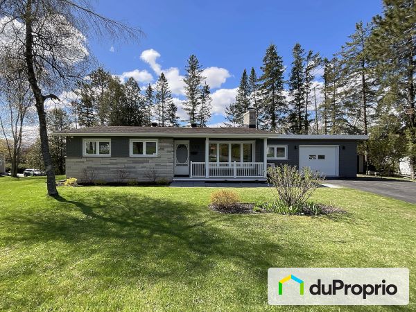 370, rue Bowen, Magog à vendre