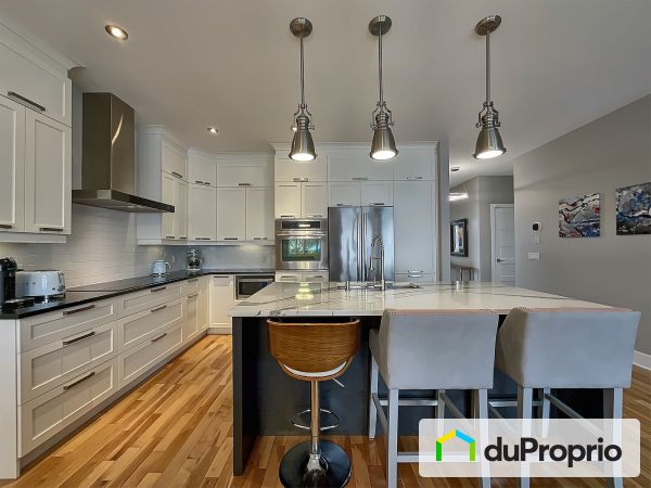 Cuisine du logement - 8, rue McComber, Mercier à vendre