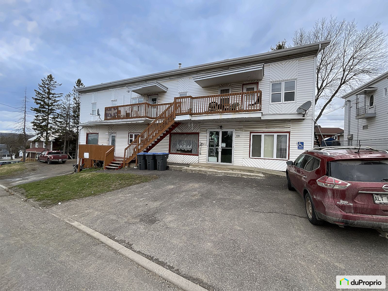 24A 24B 24C 22A 22B 22C 22 Rue — photo 1