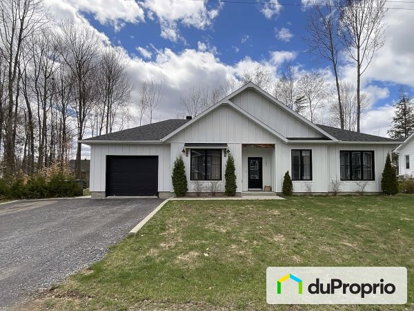 1155, avenue du Moulin, St-Ambroise-De-Kildare à vendre
