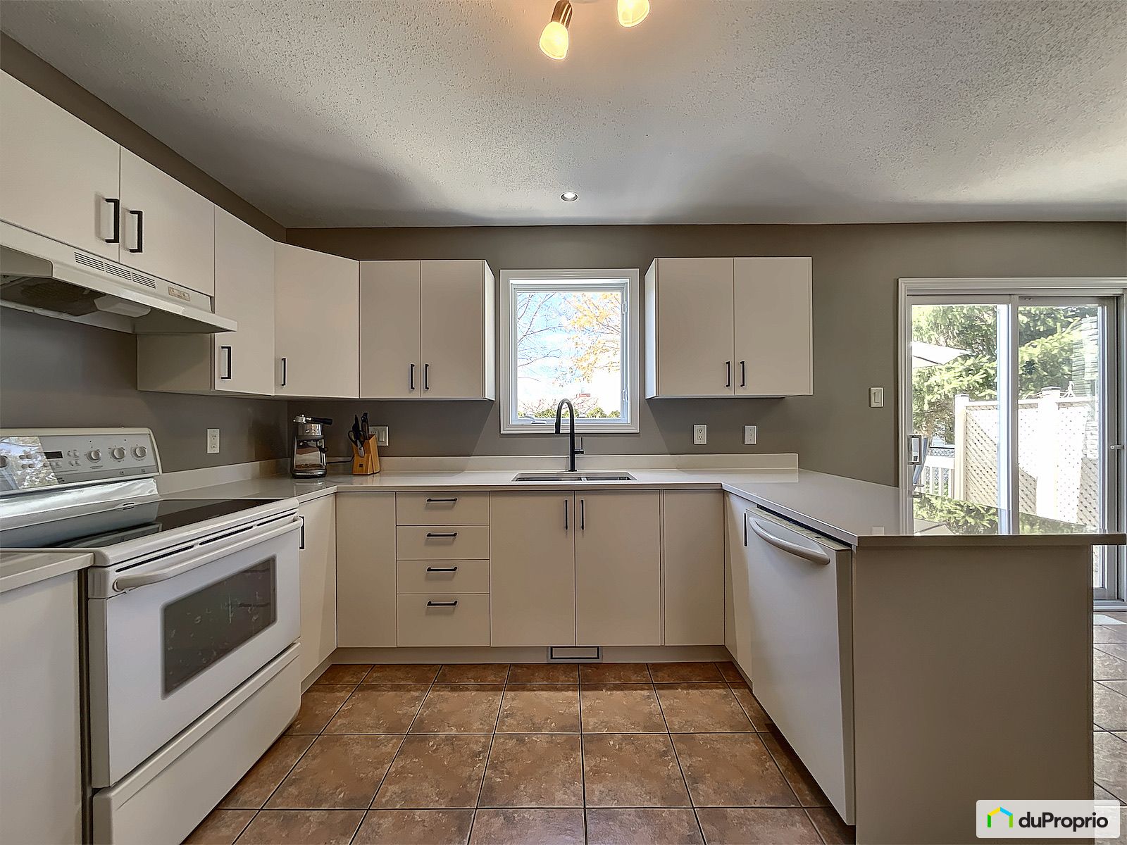 113 Rue Cassiopee — photo 2