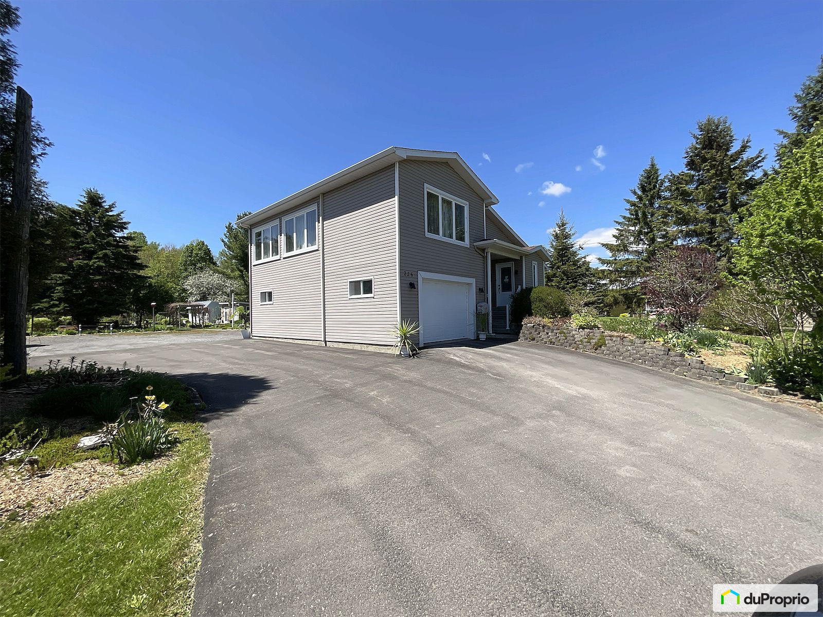 226 Boulevard Brassard — photo 2