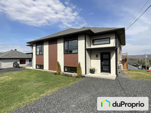 295, 37e rue, Notre-Dame-des-Pins à vendre