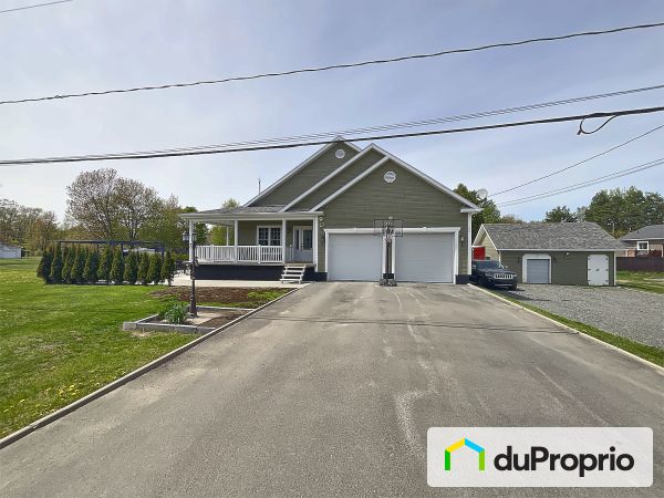 2470, chemin Bellevue, St-Boniface à vendre
