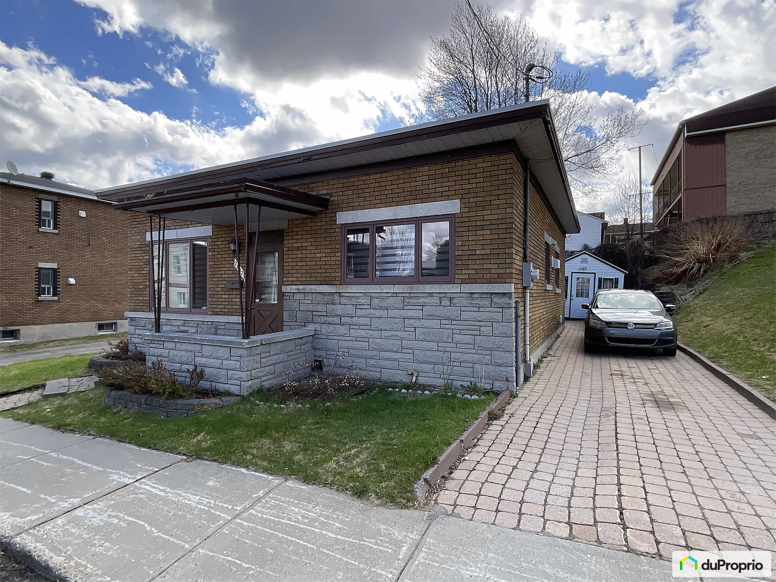 2632 Avenue Dollard — photo 1