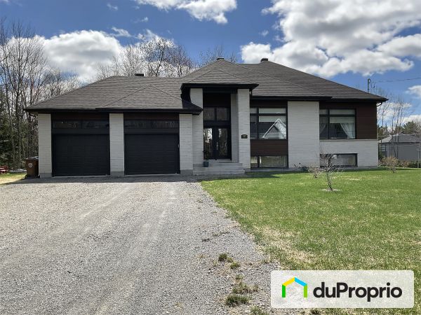 577 rue Adèle-Berthelot, St-Colomban for sale