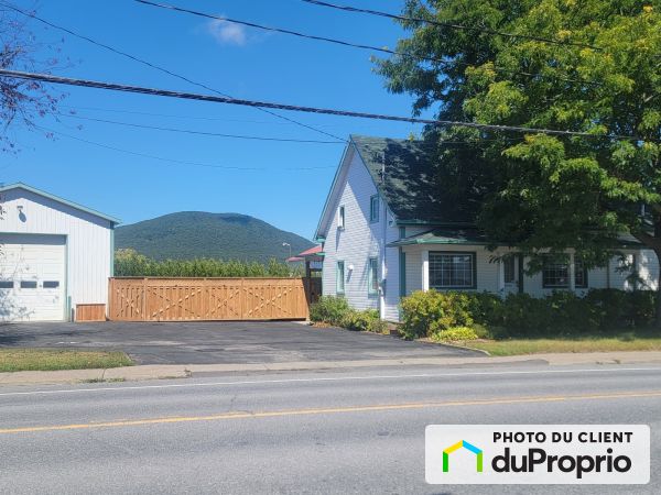 Summer Front - 2830 rue Principale, St-Jean-Baptiste for sale