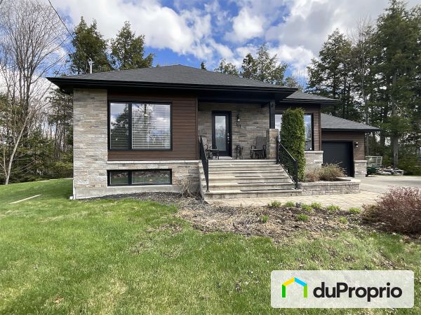 101 rue Marie-Jeanne-Fournier, Ste-Sophie for sale