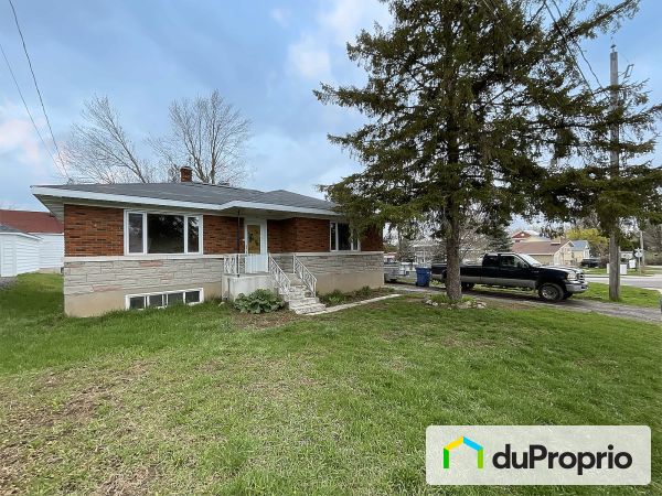 10 carré Richard, Chateauguay for sale