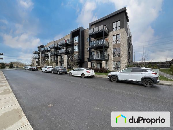 206-3660, rue Roland-Marquette, Longueuil (St-Hubert) à vendre
