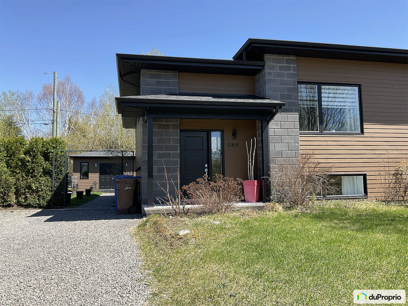 388 Rue De La Gaillarde — photo 1