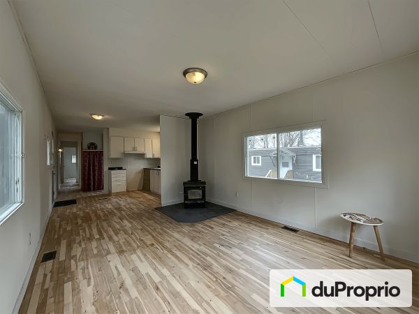 77-1617, rue Shefford, Bromont à vendre