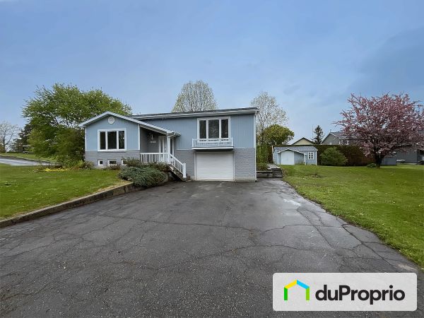 1355 rue des Bouleaux, St-Valérien-De-Milton for sale