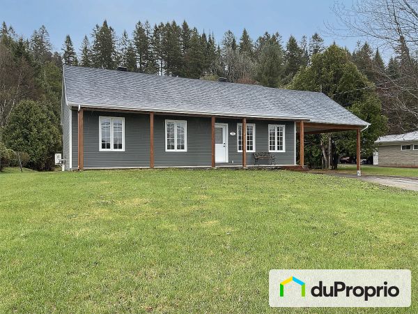 790 rue Saint-Cyrille, St-Raymond for sale