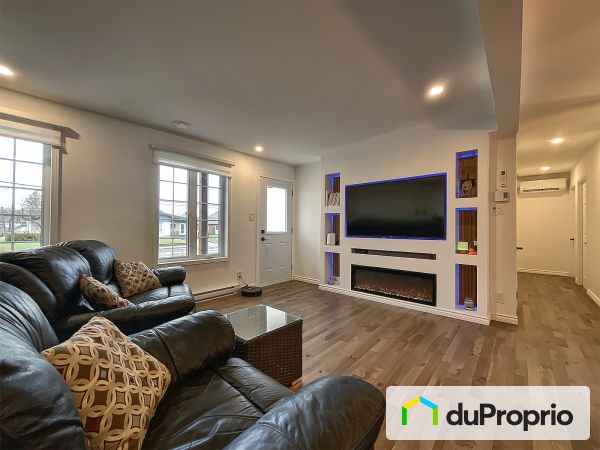 790 rue Saint-Cyrille, St-Raymond for sale