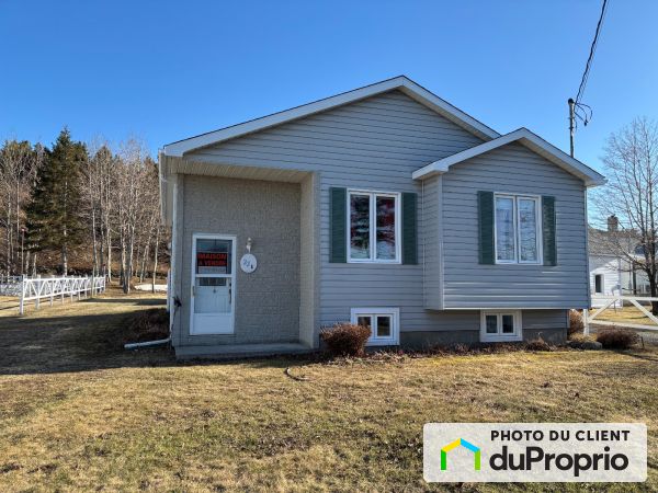 22A rue Bellevue, Rivière-Madeleine for sale