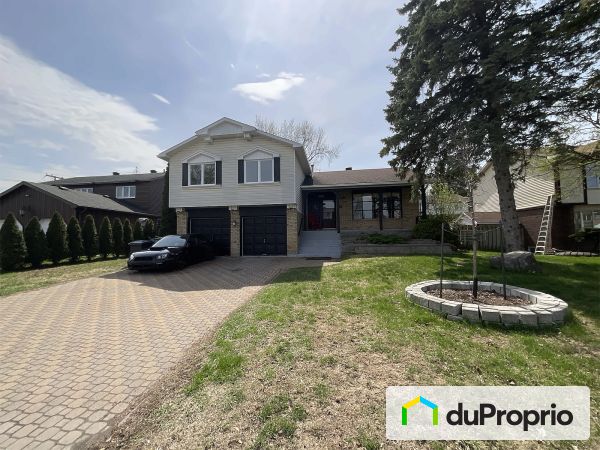 104 rue Acres, Kirkland for sale