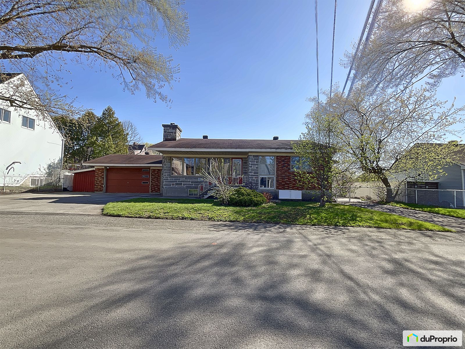 265 1Re Avenue — photo 3
