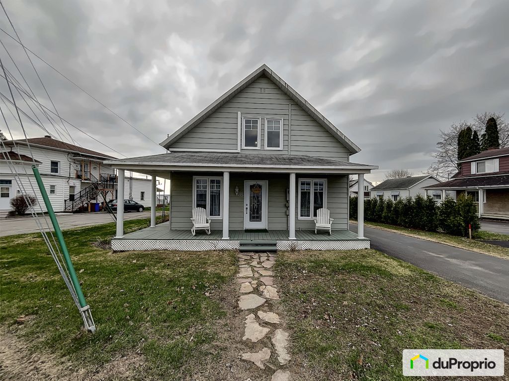 1026 Rue Notre Dame — photo 3