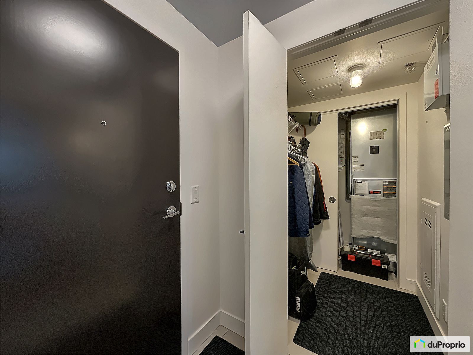 726 1175 Avenue Turnbull — photo 2