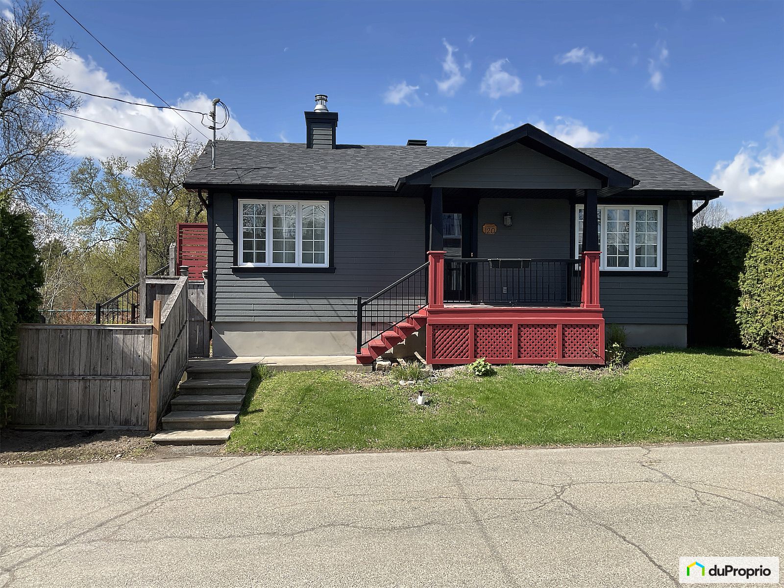 120 Rue Saint Joachim — photo 1