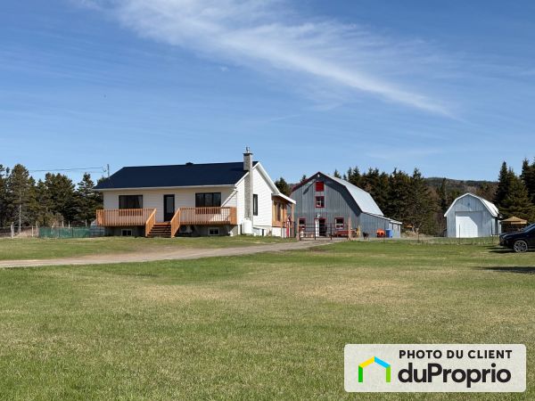 201 route 132 Est, Ste-Félicité for sale
