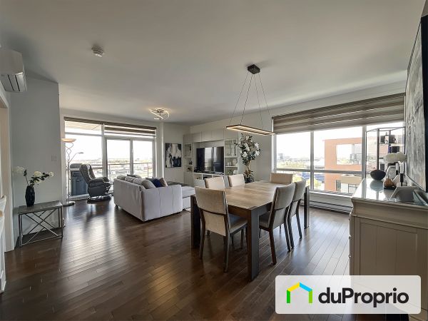 1206-2825, avenue du Cosmodôme, Chomedey à vendre